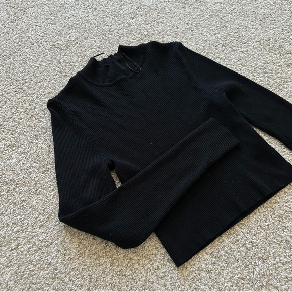 Black Sweater Mock Neck Long Sleeve - Picture 1 of 3